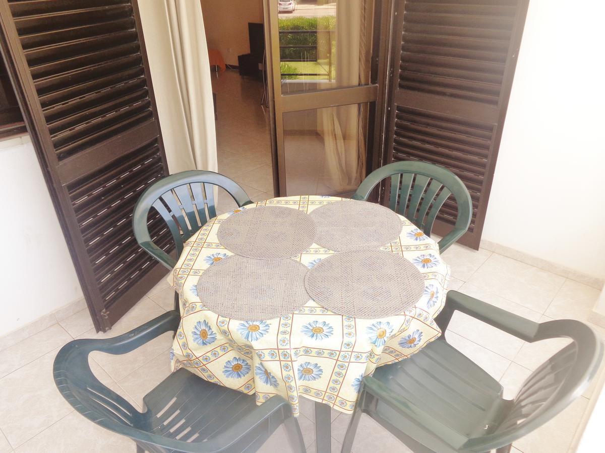 Apartamento Praia Dos Salgados อัลบูเฟรา ภายนอก รูปภาพ